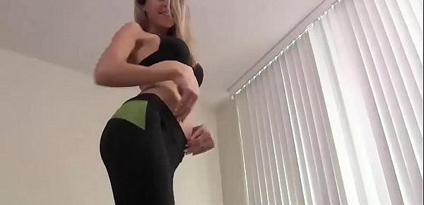  I love how nice and tight my yoga pants are JOI